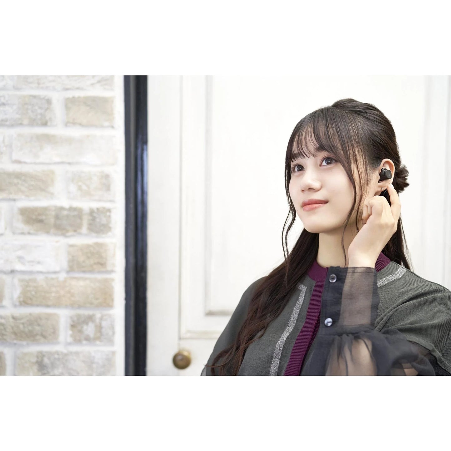 Audio-Technica ATH-SQ1TW Truly Wireless In-Ear Headphones (Black)