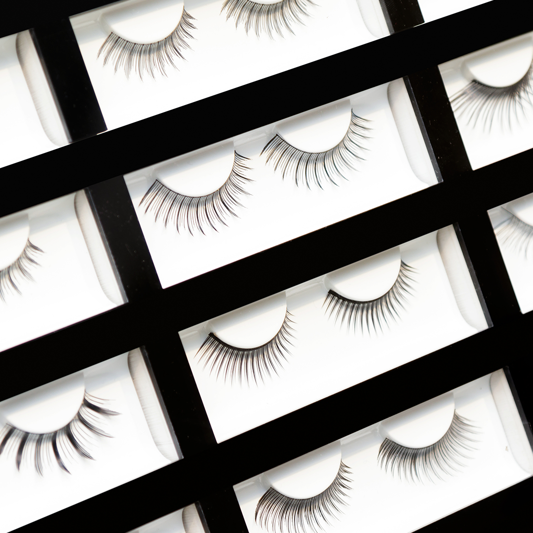 False lashes – Shop & Dispatch